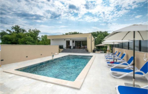 Lovely Home In Labin With Wifi